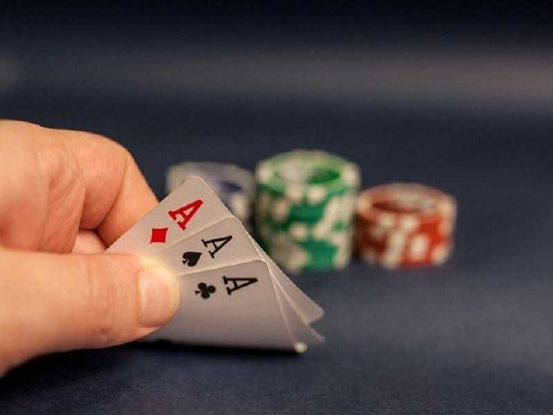 người mới cần nghiên cứu cách chơi
